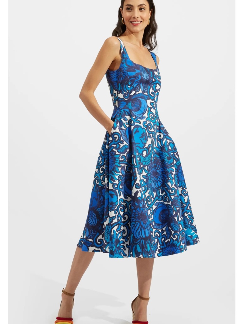 Sophia Dress Anemone Blue
La DoubleJ